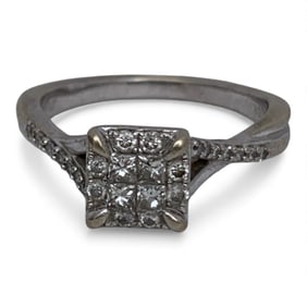 10k White Gold & Diamond Ring