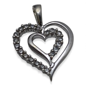 10k White Gold & Diamond Heart Pendant