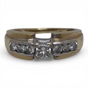 14k Yellow Gold & Diamond Ring