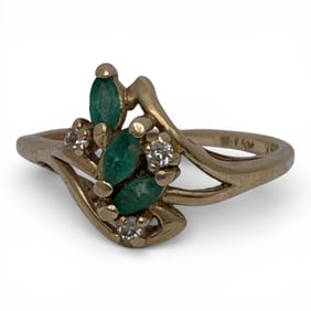 14k Yellow Gold Diamond & Emerald Ring