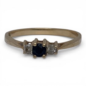 14k Yellow Gold Diamond & Sapphire Ring