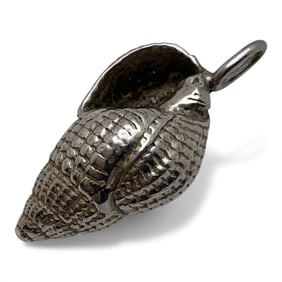 Silver Seashell Pendant