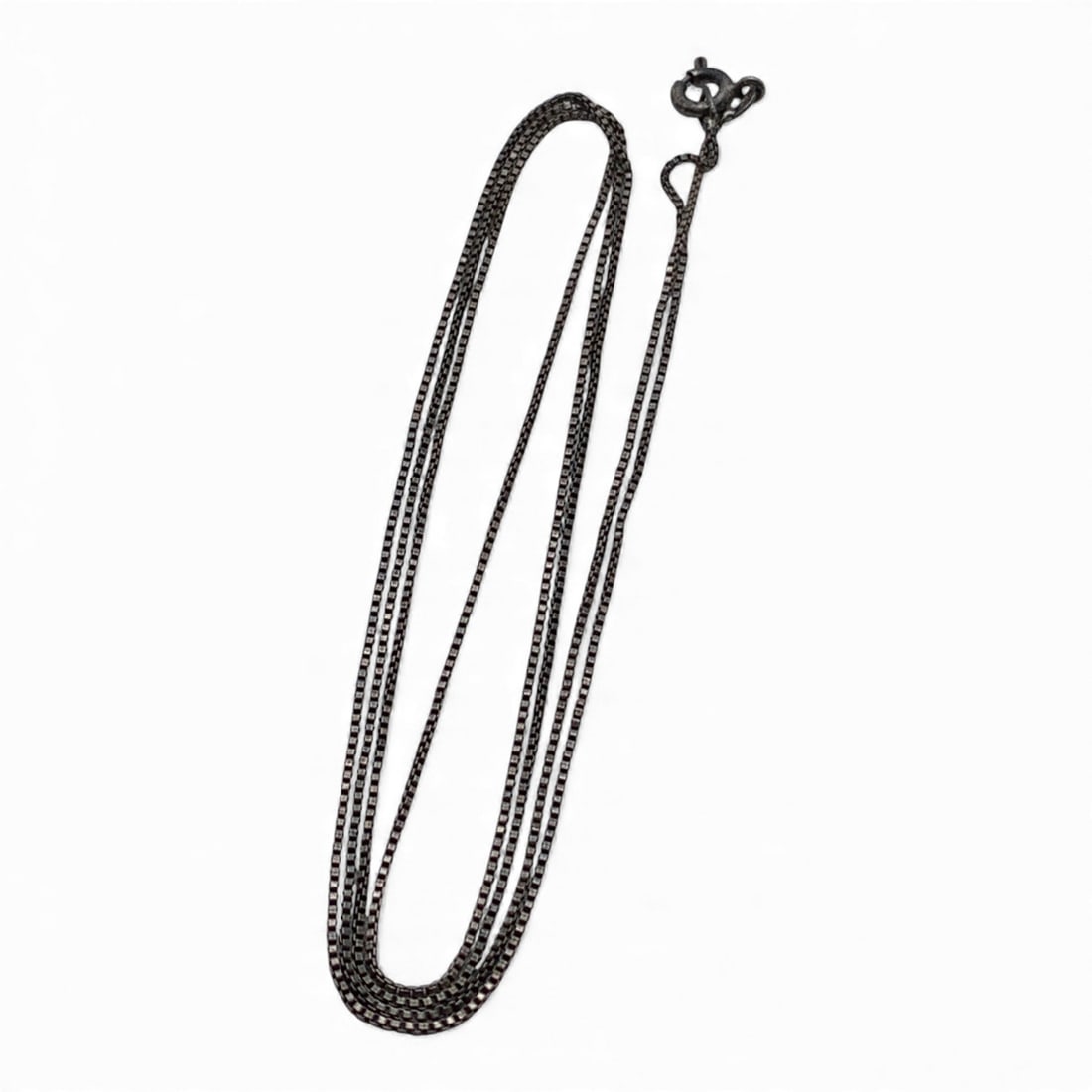 Sterling Silver Box Chain Necklace: Marked 925 - 31 1/2" Long - 3.1 Grams