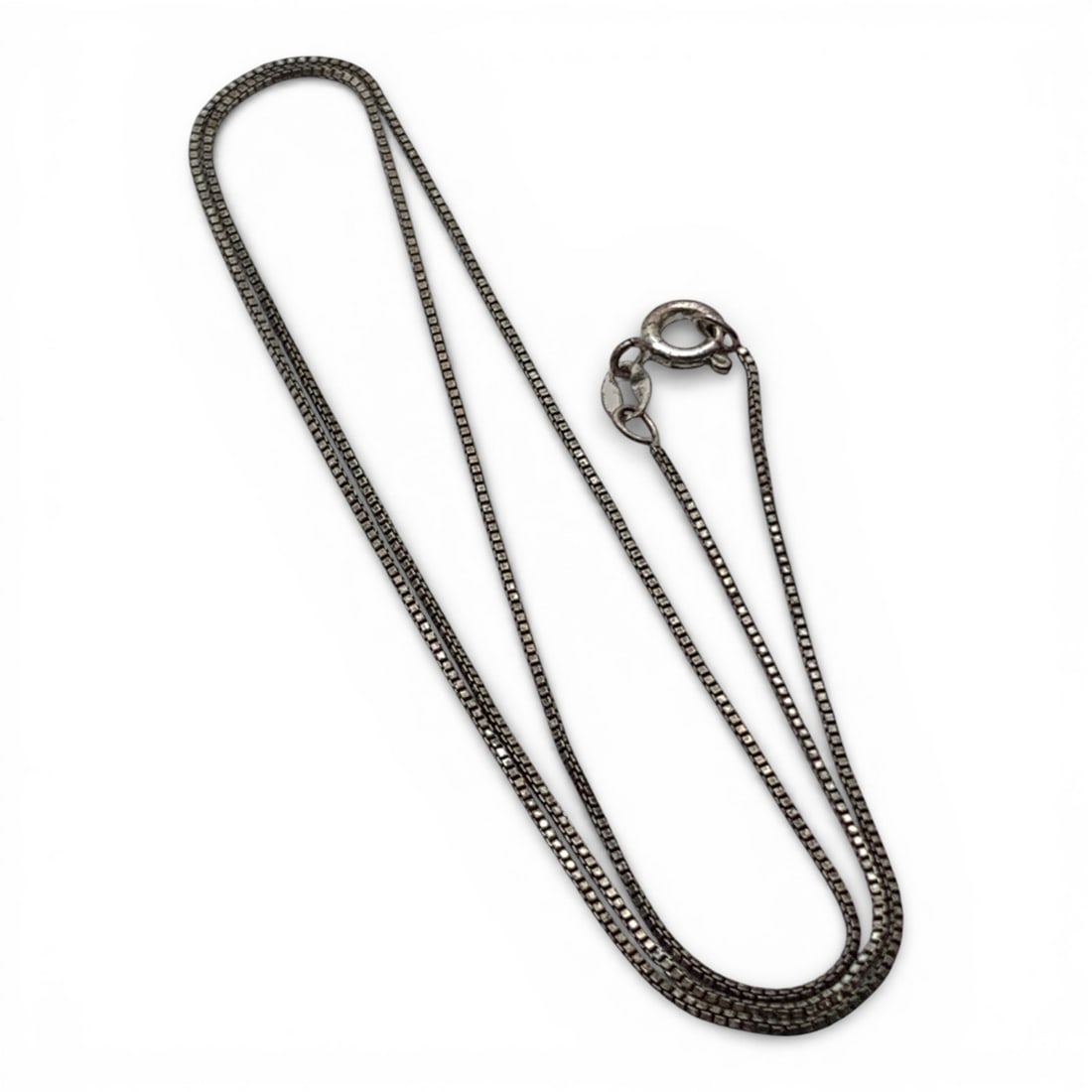 Sterling Silver Box Chain Necklace: Marked 925 - 19 1/2" Long - 2.3 Grams