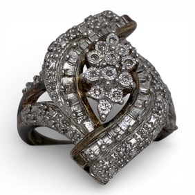 Sterling Silver Ring With Clear Stones