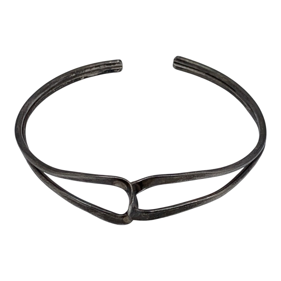 Sterling Silver Cuff Bracelet: Marked 925 - 2 1/8" Inside Width - 8.8 Grams