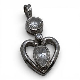 Sterling Silver Pendant With Clear Stones