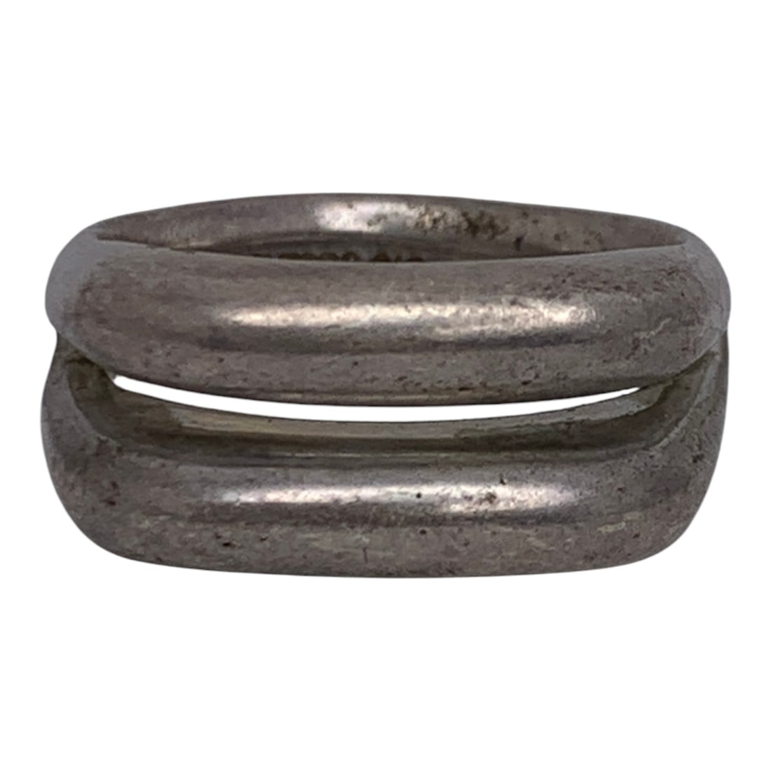 Sterling Silver Ring: Marked 925 - Size 8 - 9.8 Grams