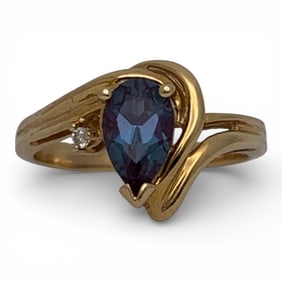 14k Yellow Gold & Sapphire Ring