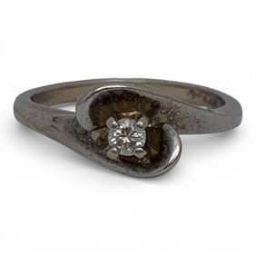 14k White Gold & Diamond Ring