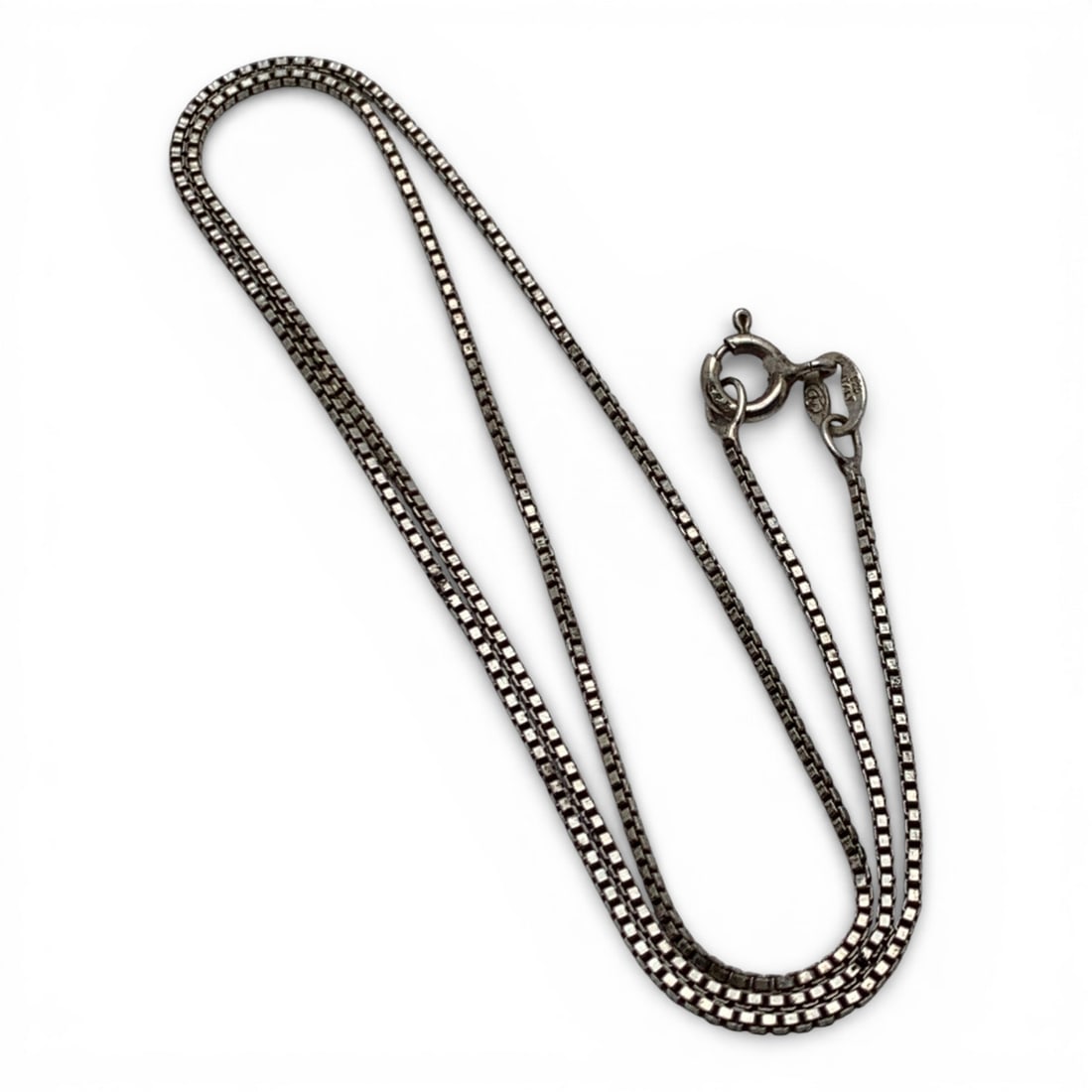 Sterling Silver Box Chain Necklace: Marked 925 - 16" Long - 2.4 Grams