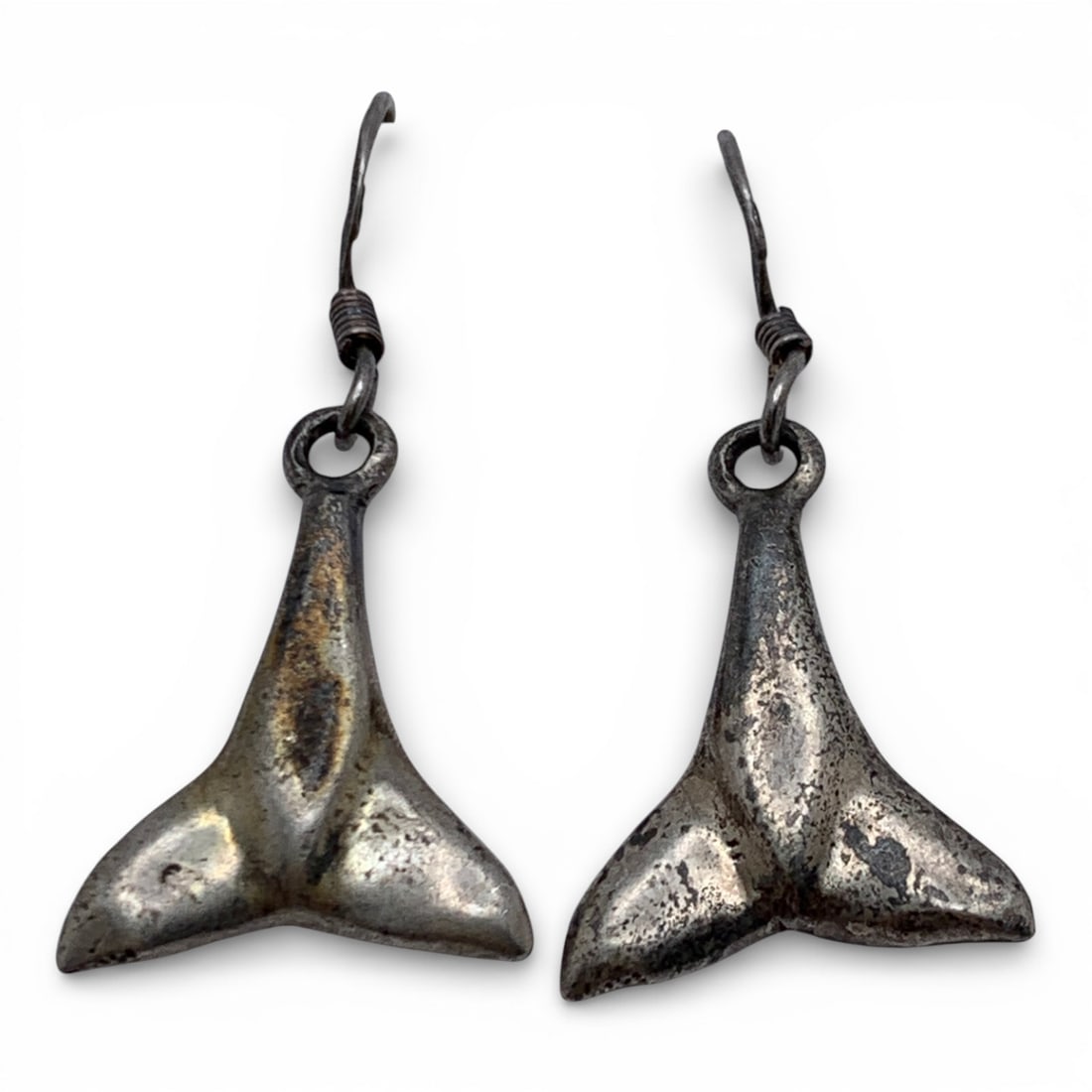 Sterling Silver Whale Tail Earrings: Marked 925 - 1 1/4" Long - 4.5 Grams