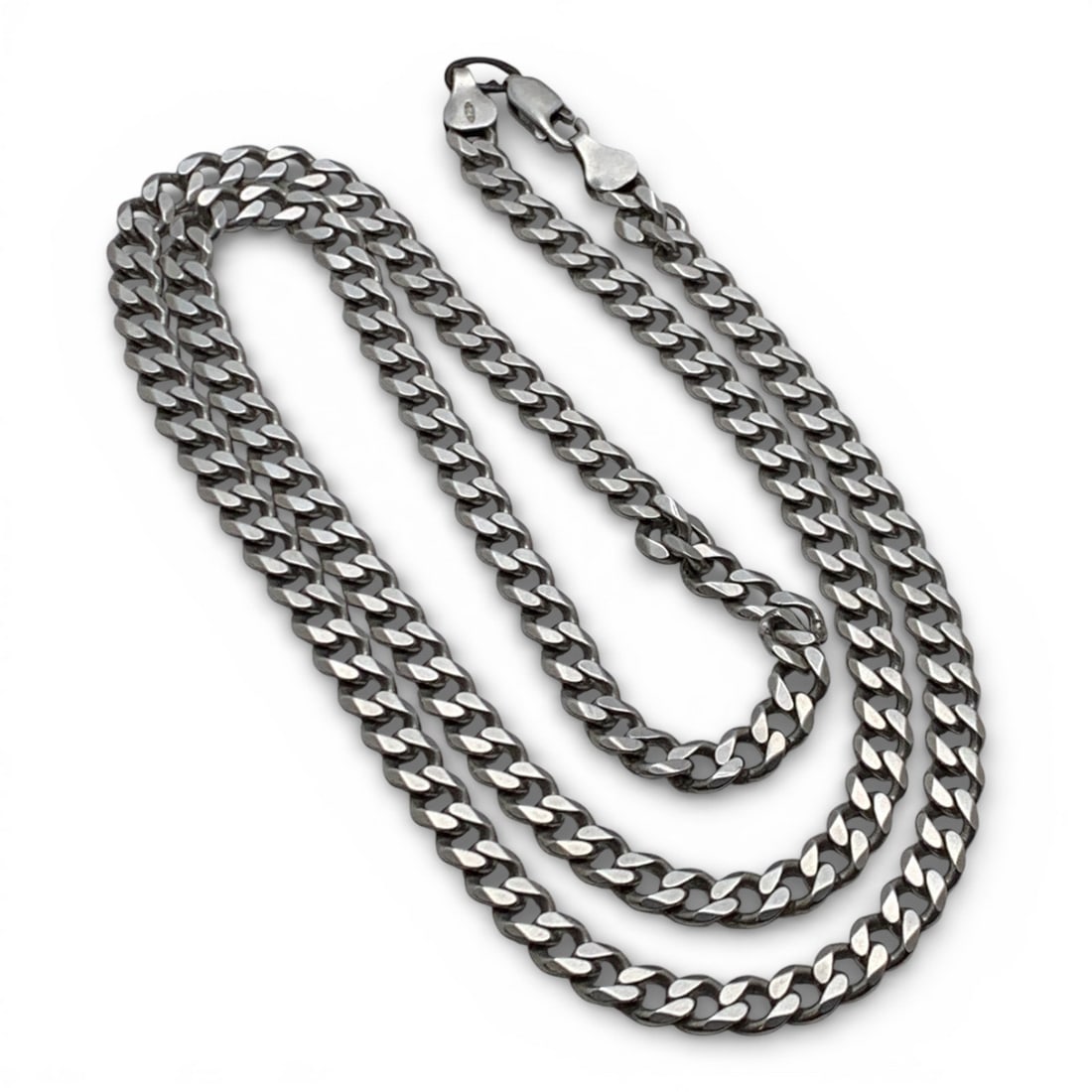 Sterling Silver Necklace: Marked 925 - 26" Long - 29.5 Grams