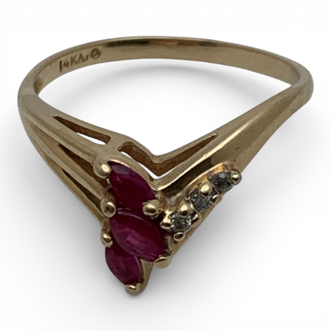 14k Yellow Gold Diamond & Ruby Ring - 4