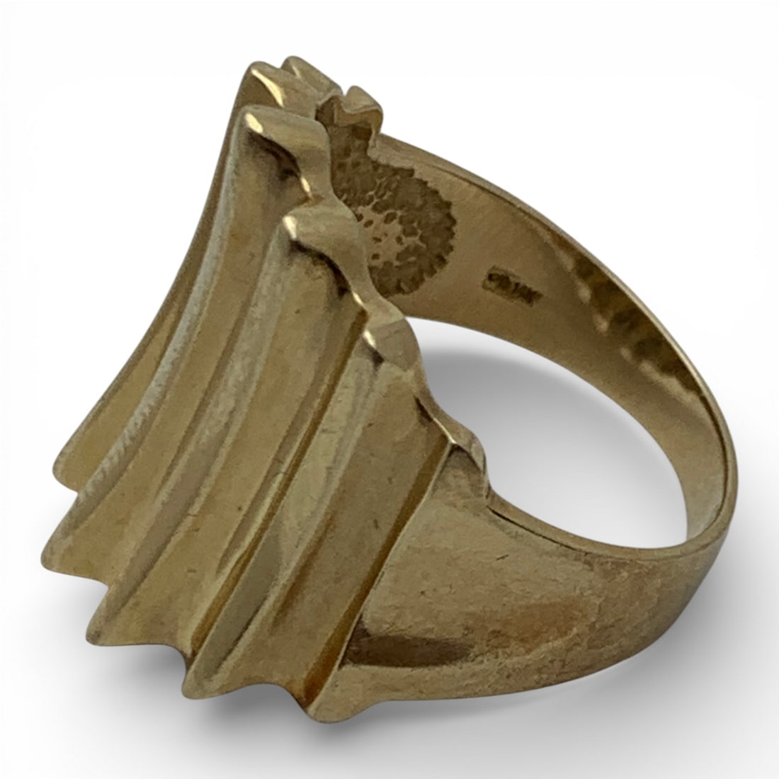 14k Yellow Gold Ring - 7