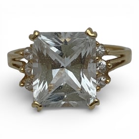 14k Yellow Gold & Clear Topaz Ring