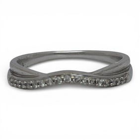 14k White Gold & Diamond Ring