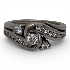 14k White Gold & Diamond Engagement Set