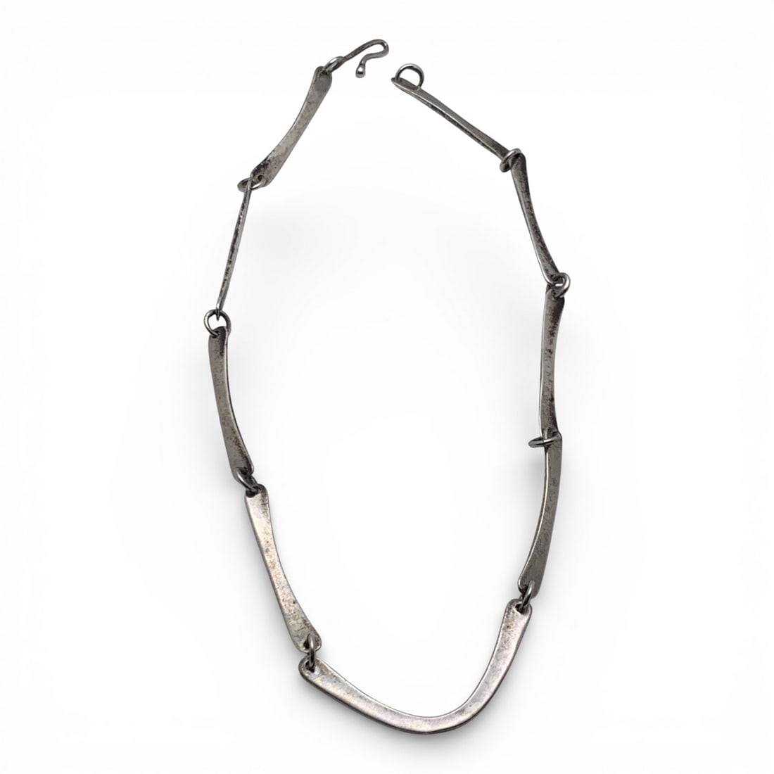 Sterling Silver Necklace: Marked Sterling - 16 5/8" Long - 21.0 Grams