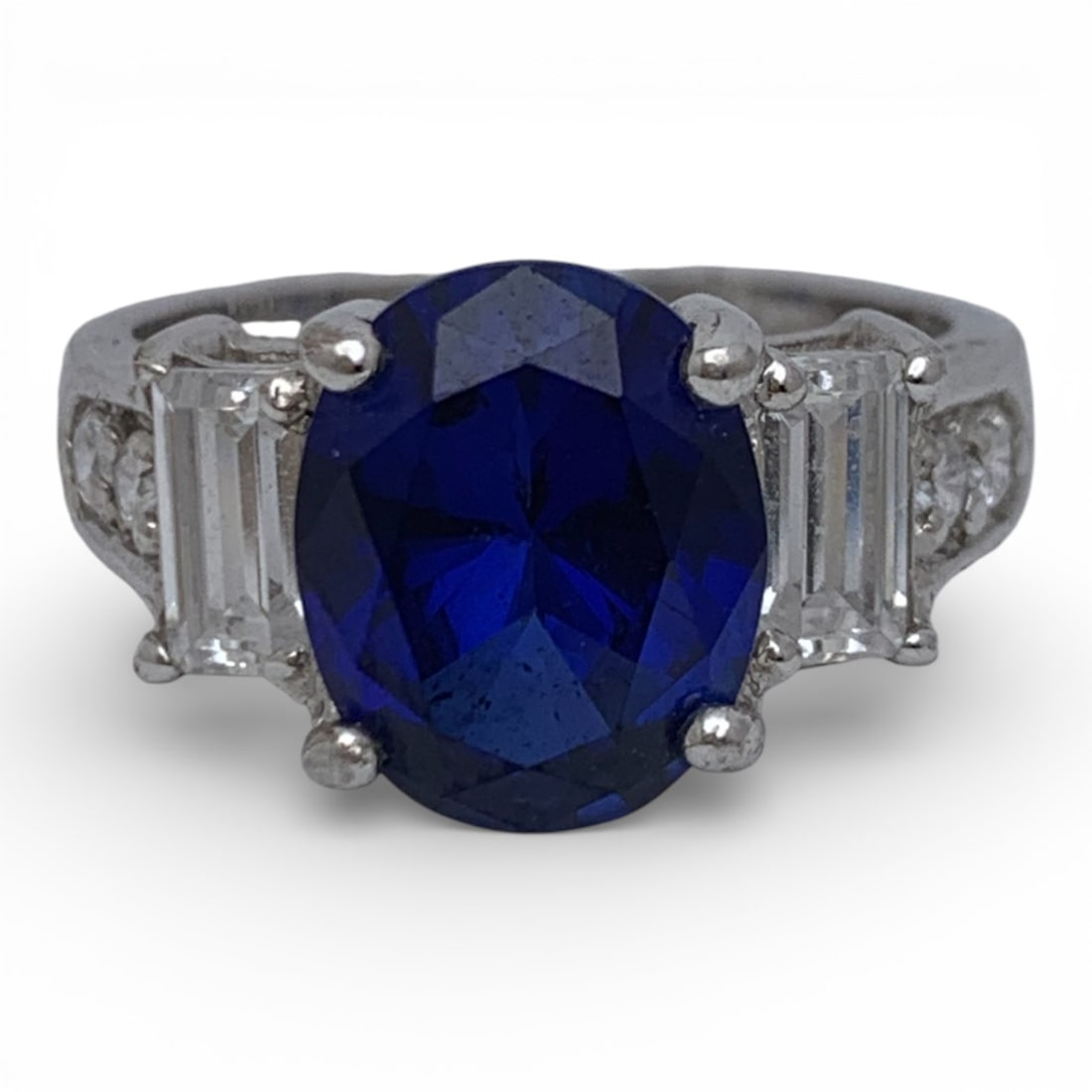 Sterling Silver & Cubic Zirconia Ring: Marked 925 Cz - Size 7 - 4.8 Grams