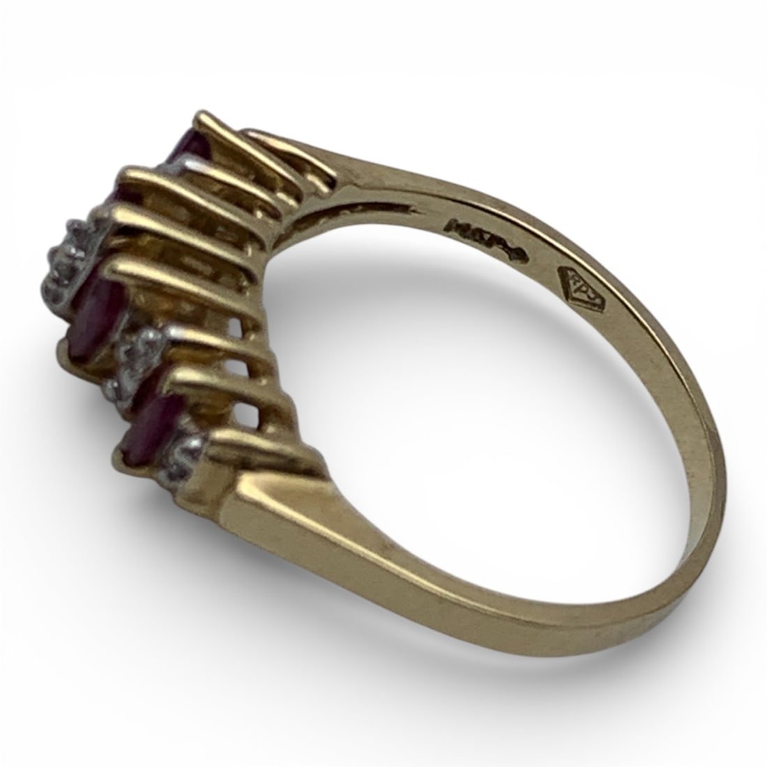 14k Yellow Gold Diamond & Ruby Ring - 3