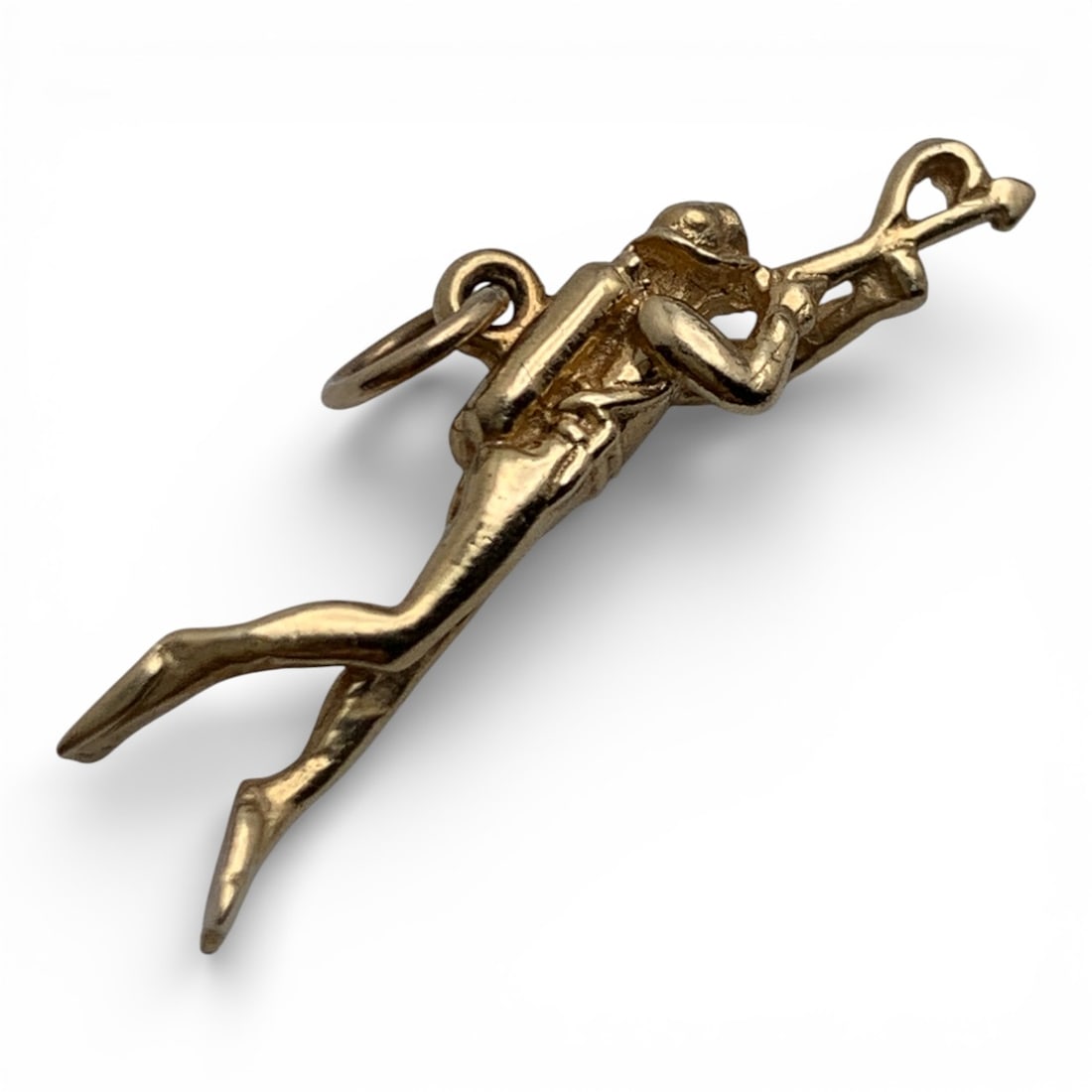 14k Yellow Gold Figural Charm: Tests 14k - 1 1/8" Long - 1.6 DwtGemstones Tested With Presidium Gem Tester Il - Berners Does Not Guarantee Authenticity Of Gemstones