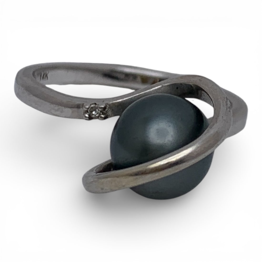 14k White Gold & Pearl Ring: Marked 14k - Size 7 - 2.3 DwtGemstones Tested With Presidium Gem Tester Il - Berners Does Not Guarantee Authenticity Of Gemstones