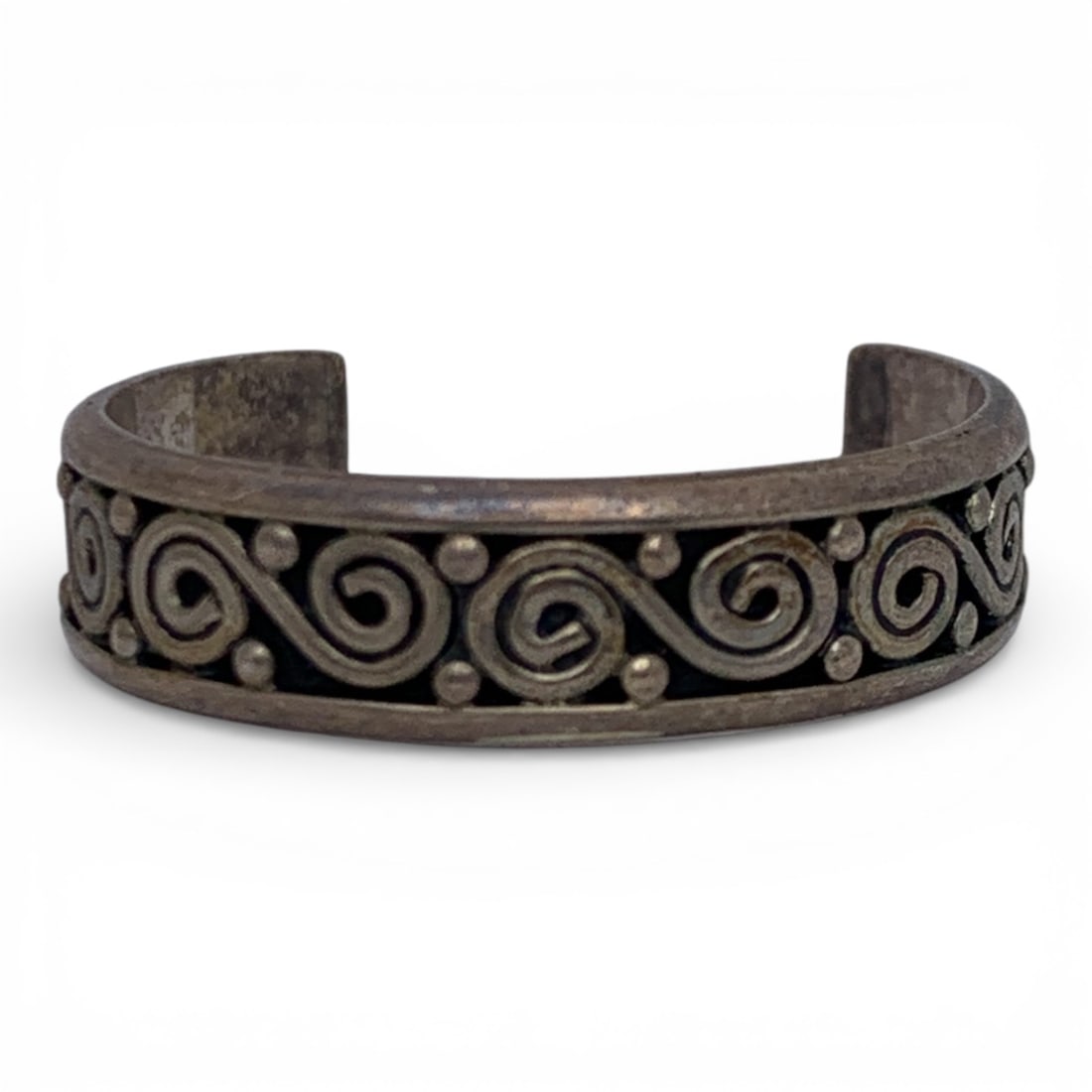 Sterling Silver Ring: Marked 925 - Size 5.5 - 1.8 Grams