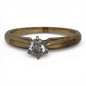 14k Yellow Gold & Diamond Ring