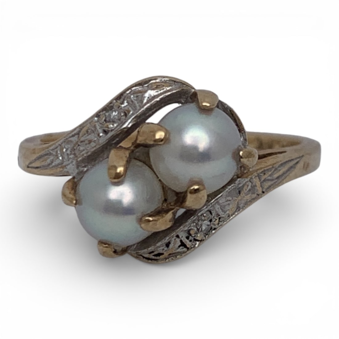 10k Yellow Gold Diamond & Pearl Ring: Marked 10k - Size 5.5 - 1.5 Dwt