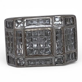 Sterling Silver Ring With Clear Stones