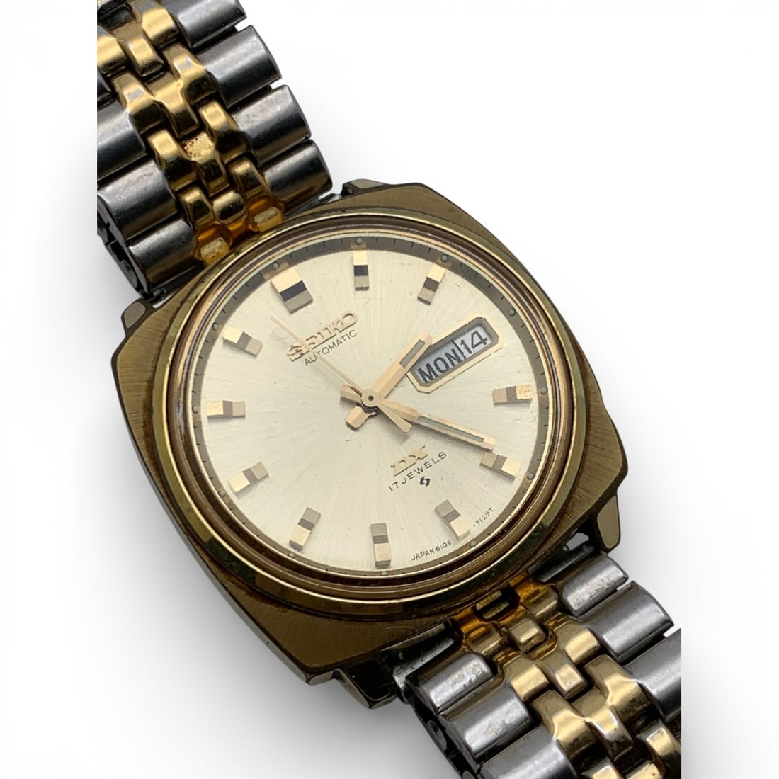 Seiko 17 Jewels Stretch Band Wrist Watch (1 of 4)