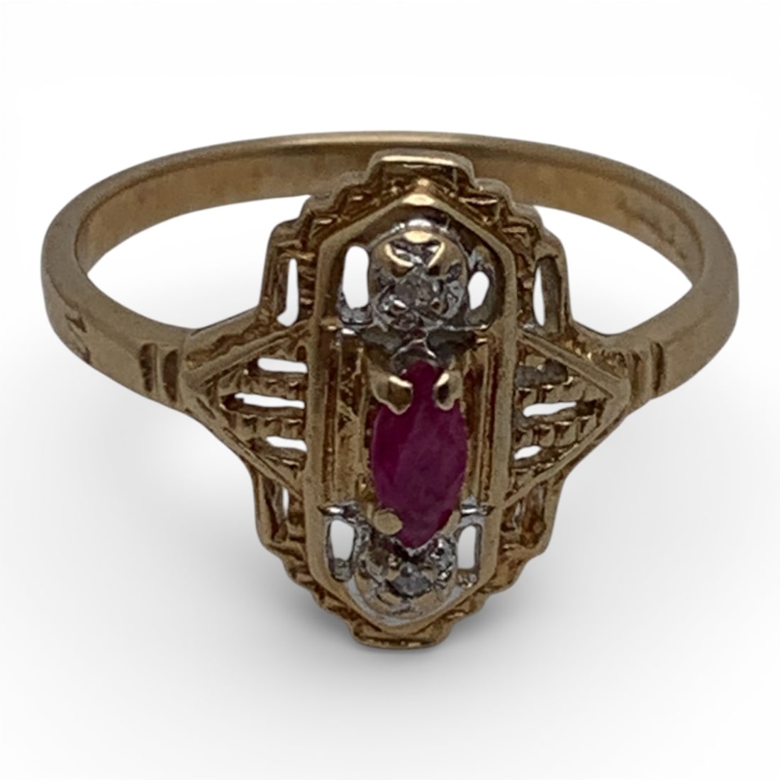 10k Yellow Gold Diamond & Ruby Ring - 4