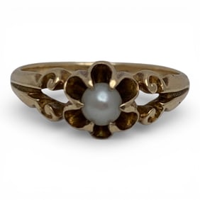 14k Yellow Gold & Pearl Ring