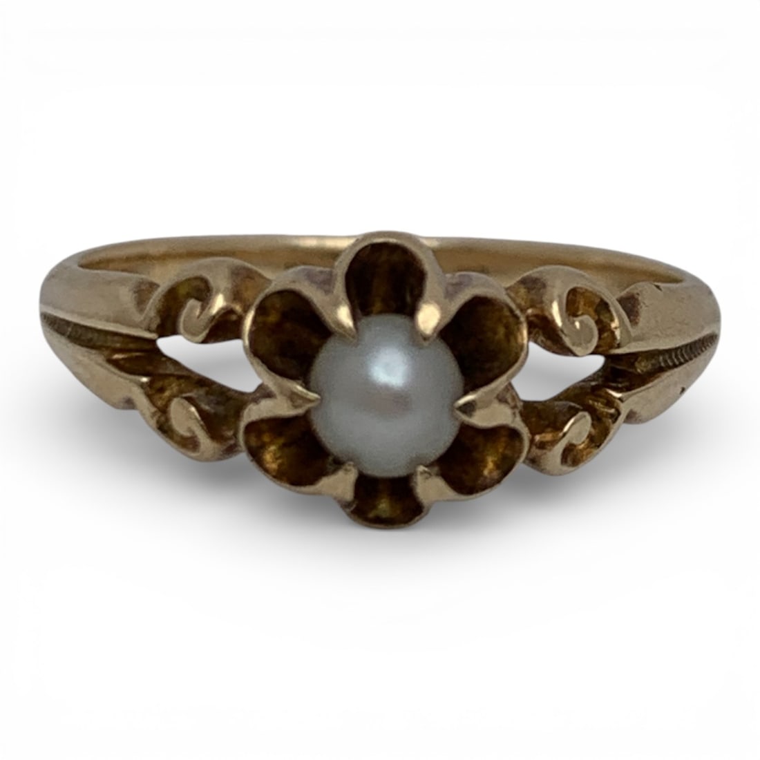 14k Yellow Gold & Pearl Ring (1 of 4)