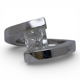 Sterling Silver Ring With Clear Stone