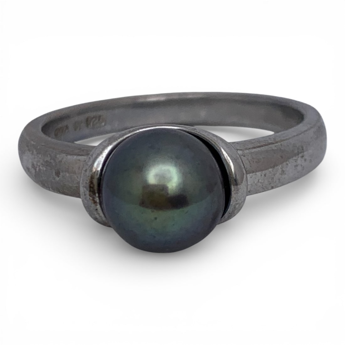 Sterling Silver & Pearl Ring (1 of 12)