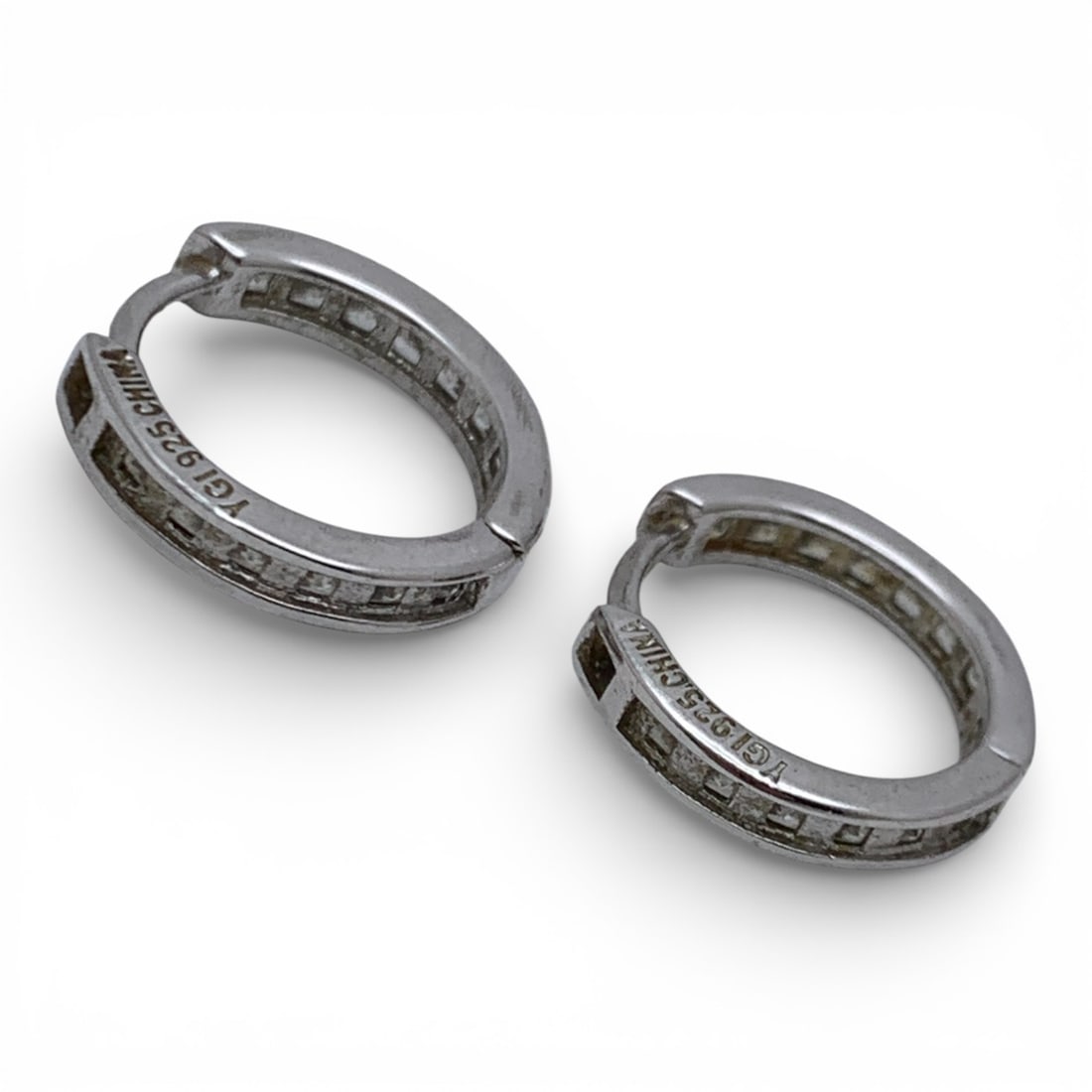 Pair Of Sterling & Clear Stone Hoop Earrings: Marked 925 - 5/8" Long - 3.1 Grams