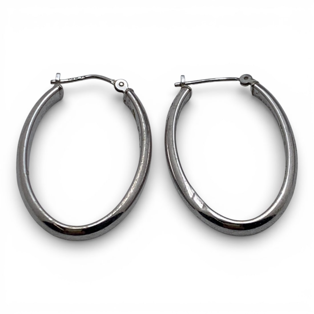 Pair Of 14k White Gold Earrings: Marked 14k - 1 1/8" Long - 0.9 DwtGemstones Tested With Presidium Gem Tester Il - Berners Does Not Guarantee Authenticity Of Gemstones