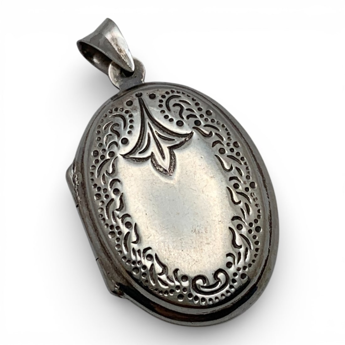 Sterling Silver Pendant Locket (1 of 4)