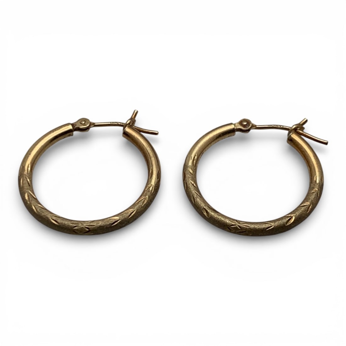 Pair Of 14k Yellow Gold Hoop Earrings: Marked 14k - 3/4" Long - 0.6 DwtGemstones Tested With Presidium Gem Tester Il - Berners Does Not Guarantee Authenticity Of Gemstones