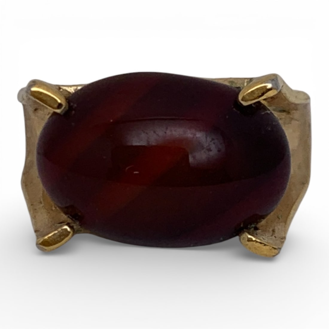 Sarah Coventry Gold Tone Ring With Red Stone: Marked Sarah Coventry - Size 3.25