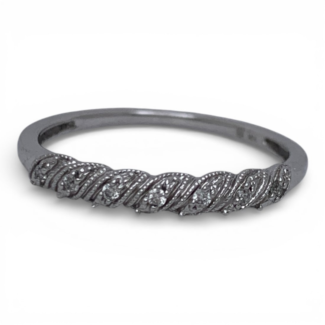 10k White Gold & Diamond Ring: Marked 10k - Size 7 - 0.9 DwtGemstones Tested With Presidium Gem Tester Il - Berners Does Not Guarantee Authenticity Of Gemstones