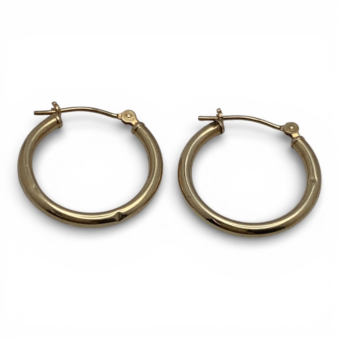 Pair Of 14k Yellow Gold Hoop Earrings: Marked 14k - 3/4" Long - 0.5 Dwt