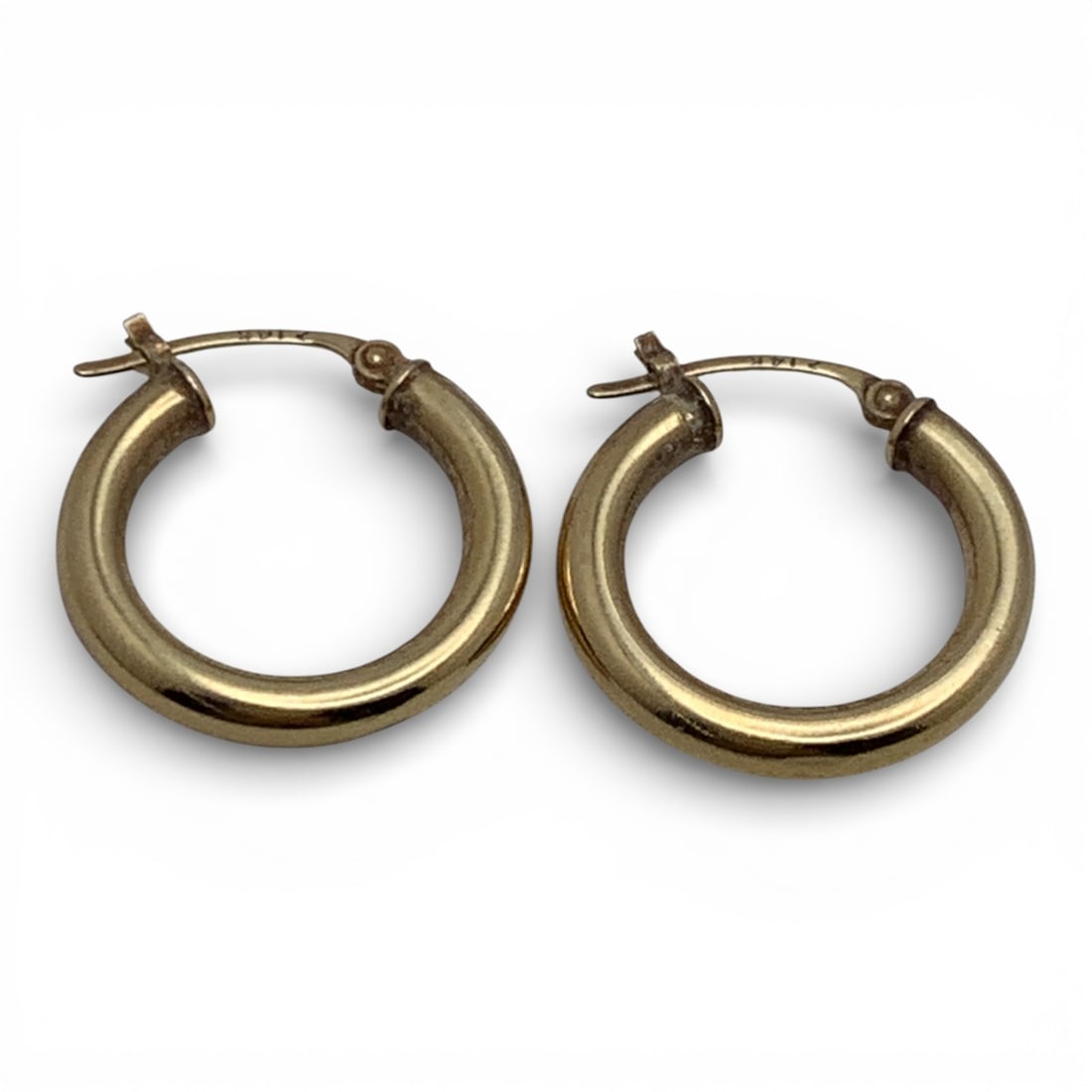 Pair Of 14k Yellow Gold Hoop Earrings: Marked 14k - 3/4" Long - 0.6 DwtGemstones Tested With Presidium Gem Tester Il - Berners Does Not Guarantee Authenticity Of Gemstones