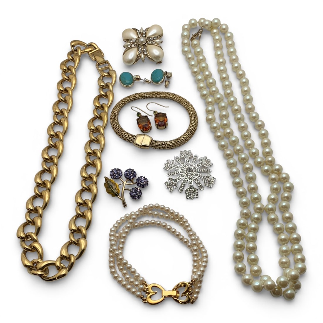 Grouping Of Monet Designer Jewelry: See Photos