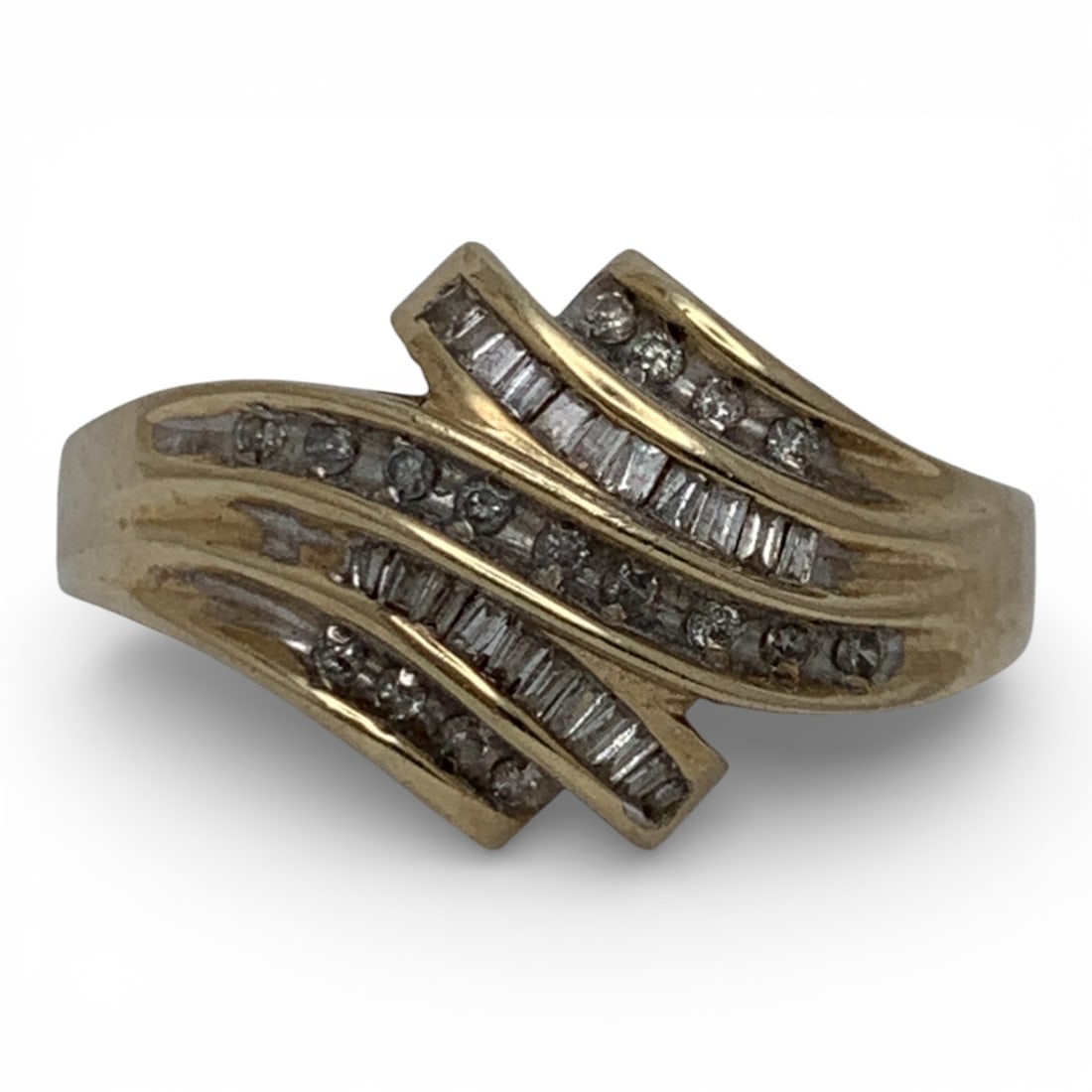 10k Yellow Gold & Diamond Ring: Marked 10k - Size 6 - 2.2 DwtGemstones Tested With Presidium Gem Tester Il - Berners Does Not Guarantee Authenticity Of Gemstones