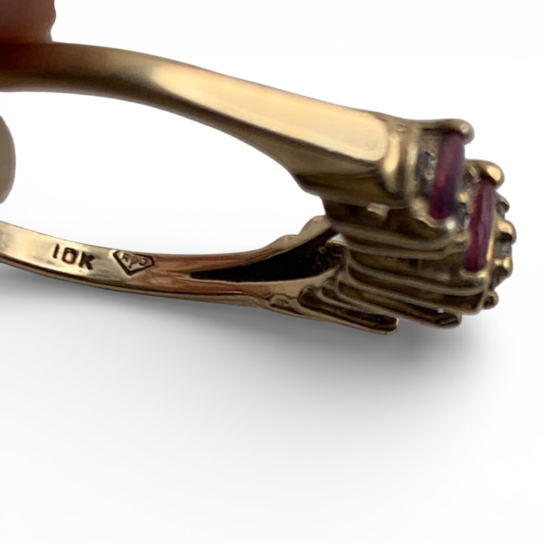 10k Yellow Gold Diamond & Ruby Ring - 3