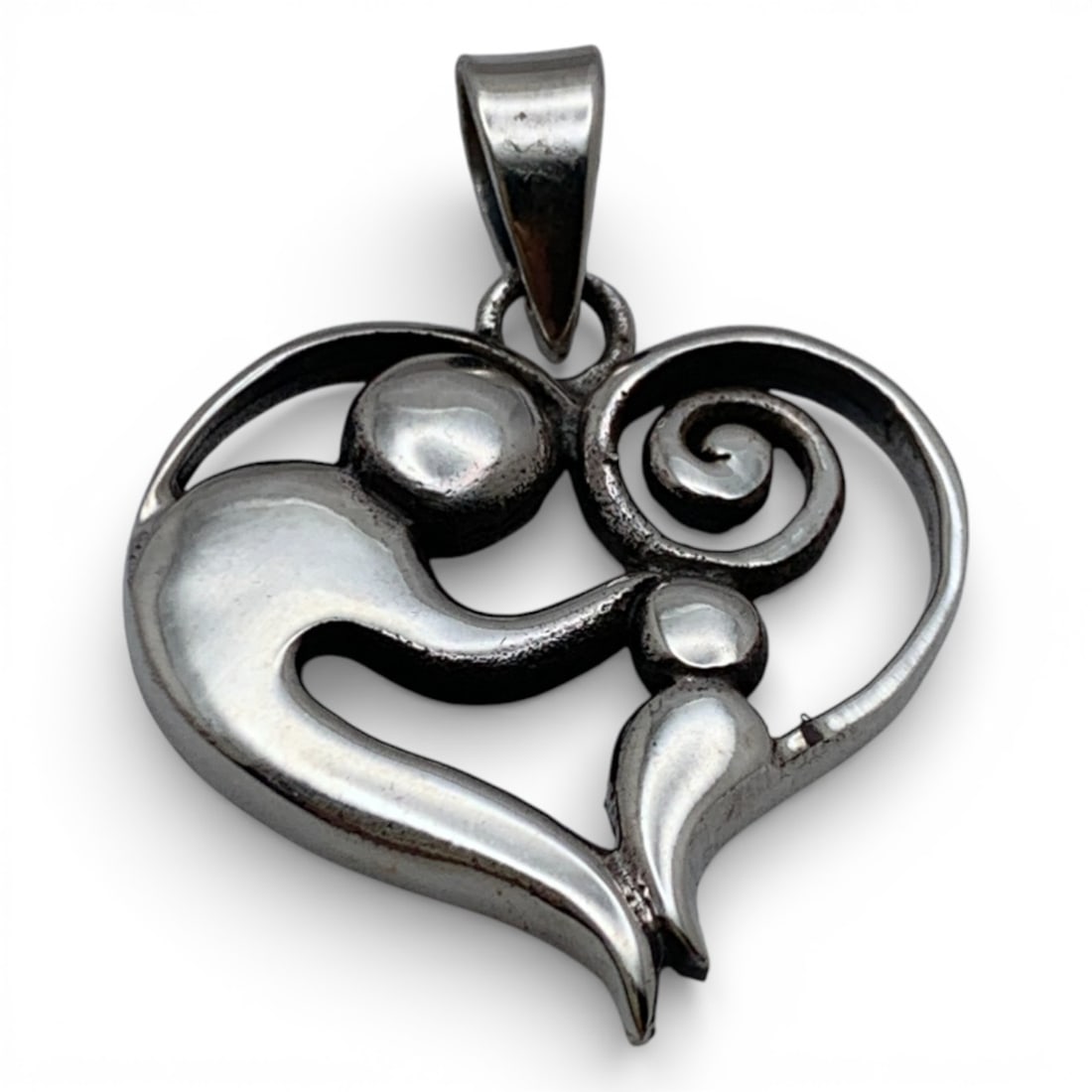 Sterling Silver Figural Heart Pendant (1 of 3)