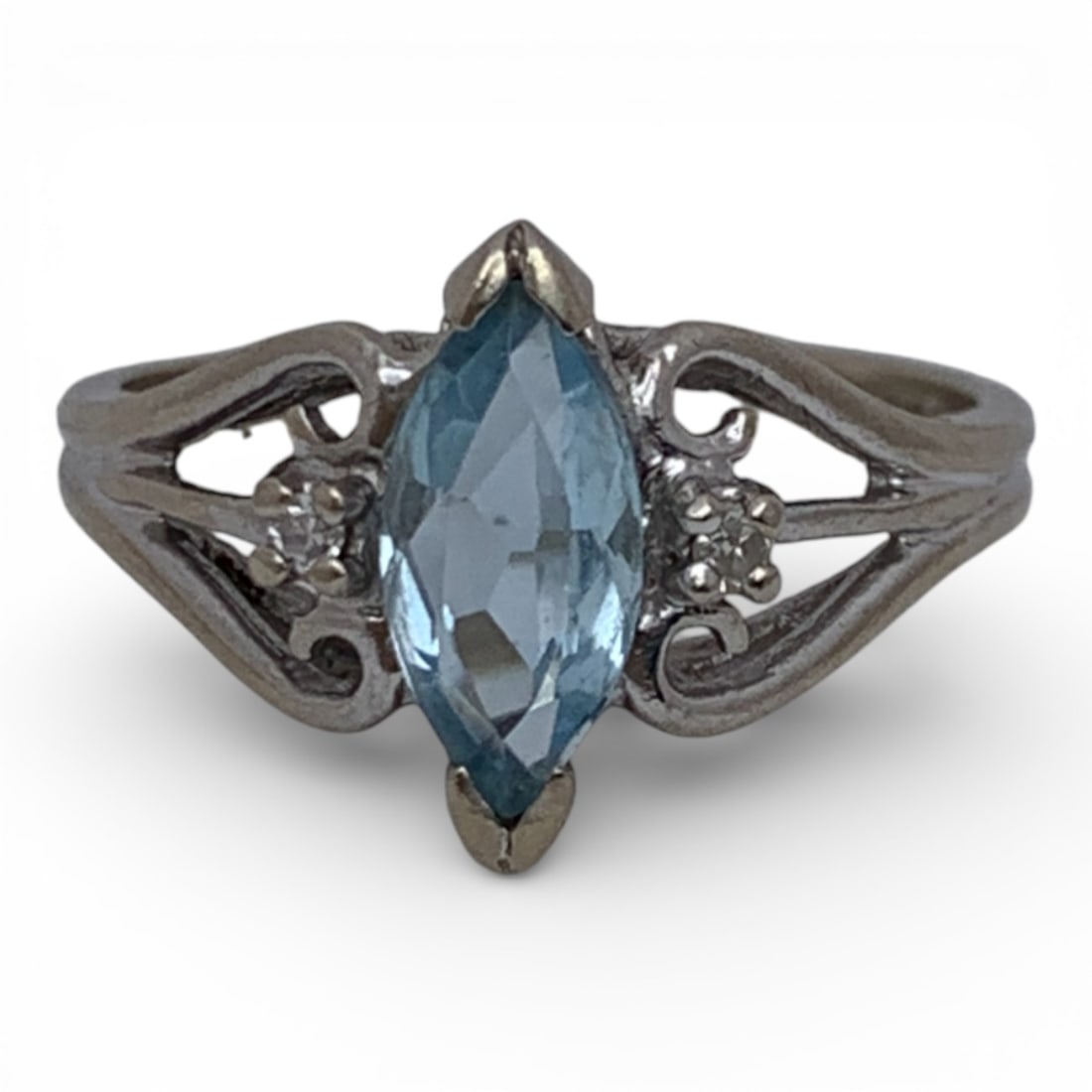 14k White Gold Diamond & Aquamarine Ring: Marked 14k - Size 7 - 2.0 DwtGemstones Tested With Presidium Gem Tester Il - Berners Does Not Guarantee Authenticity Of Gemstones